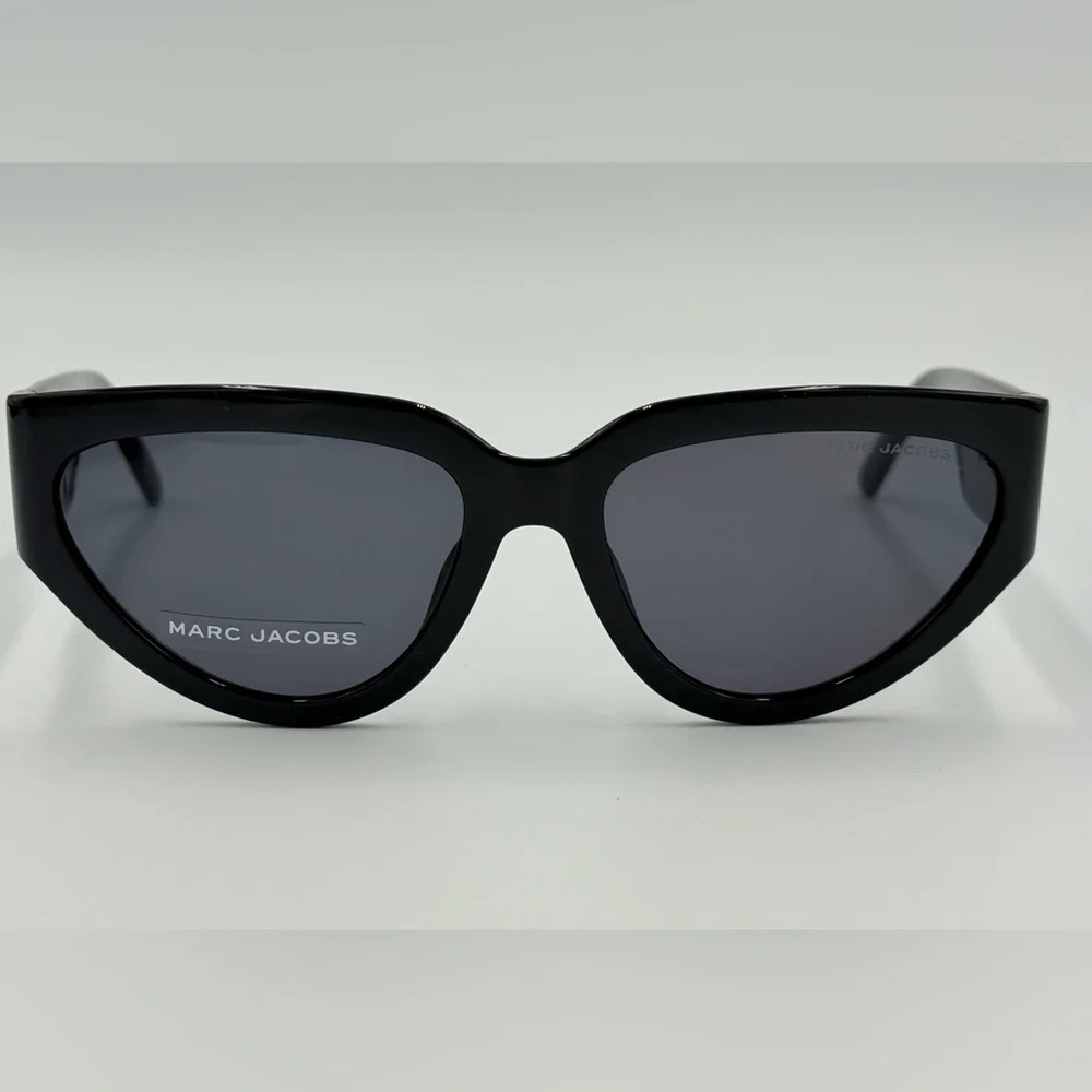 Marc Jacobs Cat Eye Sunglasses 645/s Glossy Black w/ Grey Lens 57m Fashion Frame